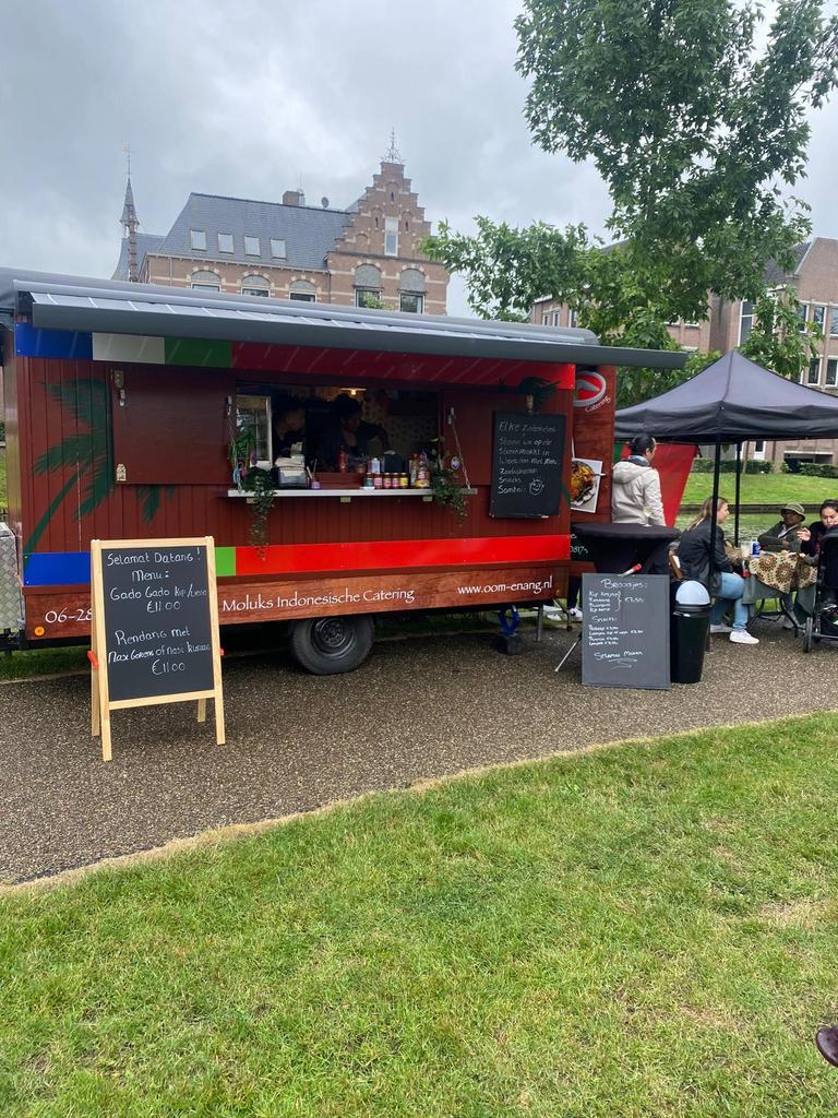 Zeer complete foodtrailer, foodtruck, verkoopwagen., Zakelijke goederen, Partijgoederen en Retail | Verkoopwagens, Ophalen