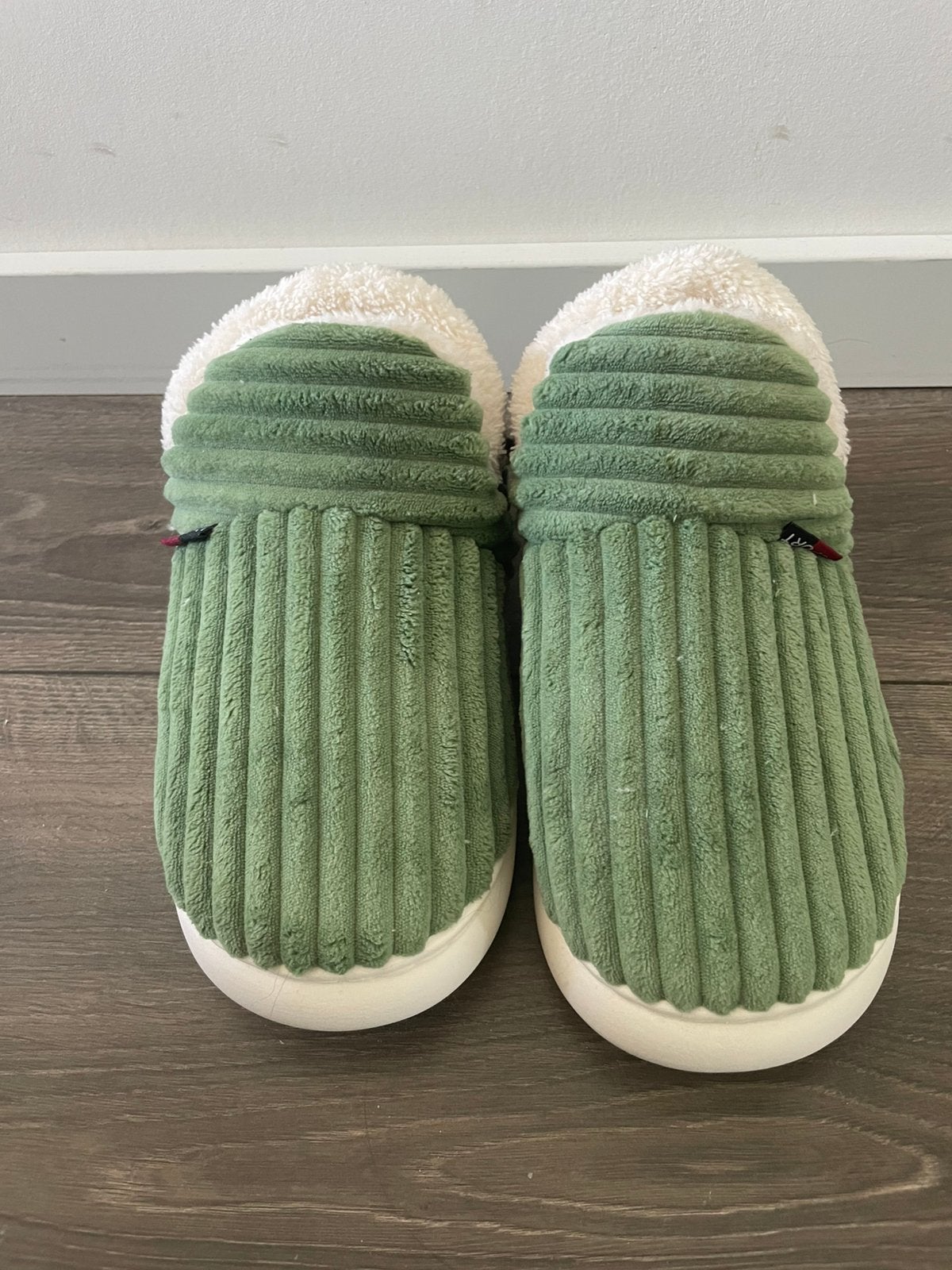 Comfortabele pantoffels - maat 38-39, Ophalen, Nieuw, Overige kleuren, Pantoffels of Sloffen