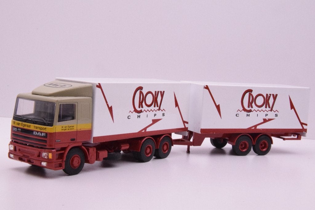 DAF 95  ''  W van Egeraat transport ''  Lion car, Ophalen of Verzenden, Zo goed als nieuw, Bus of Vrachtwagen, Lion Toys