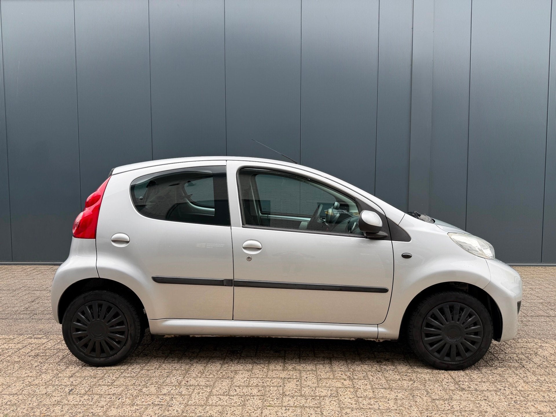 Peugeot 107 1.0-12V Airco | Carplay | 5 Deurs | APK, Auto's, Voorwielaandrijving, Gebruikt, 4 stoelen, 68 pk