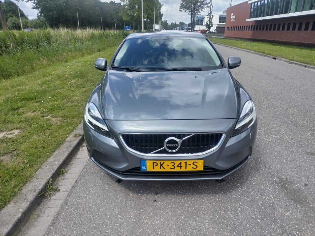 Volvo V40 2.0 T3 250PK 2017 Grijs, Auto's, Voorwielaandrijving, 4 cilinders, 1969 cc, Handgeschakeld