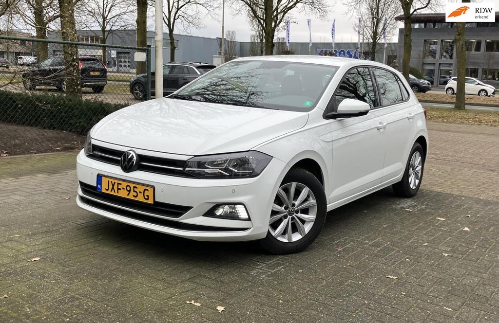 Volkswagen POLO 1.0 TSI Highline Navi, Carplay, L.M velgen P, Voorwielaandrijving, Gebruikt, Wit, Bedrijf