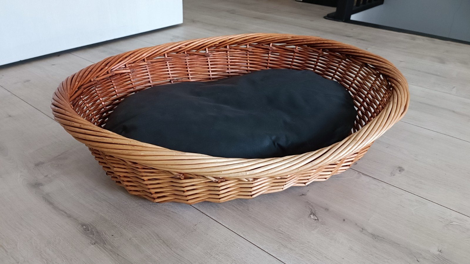 rieten hondenmand met wasbaar kussen, Dieren en Toebehoren, Hondenmanden, Ophalen, Zo goed als nieuw, Riet