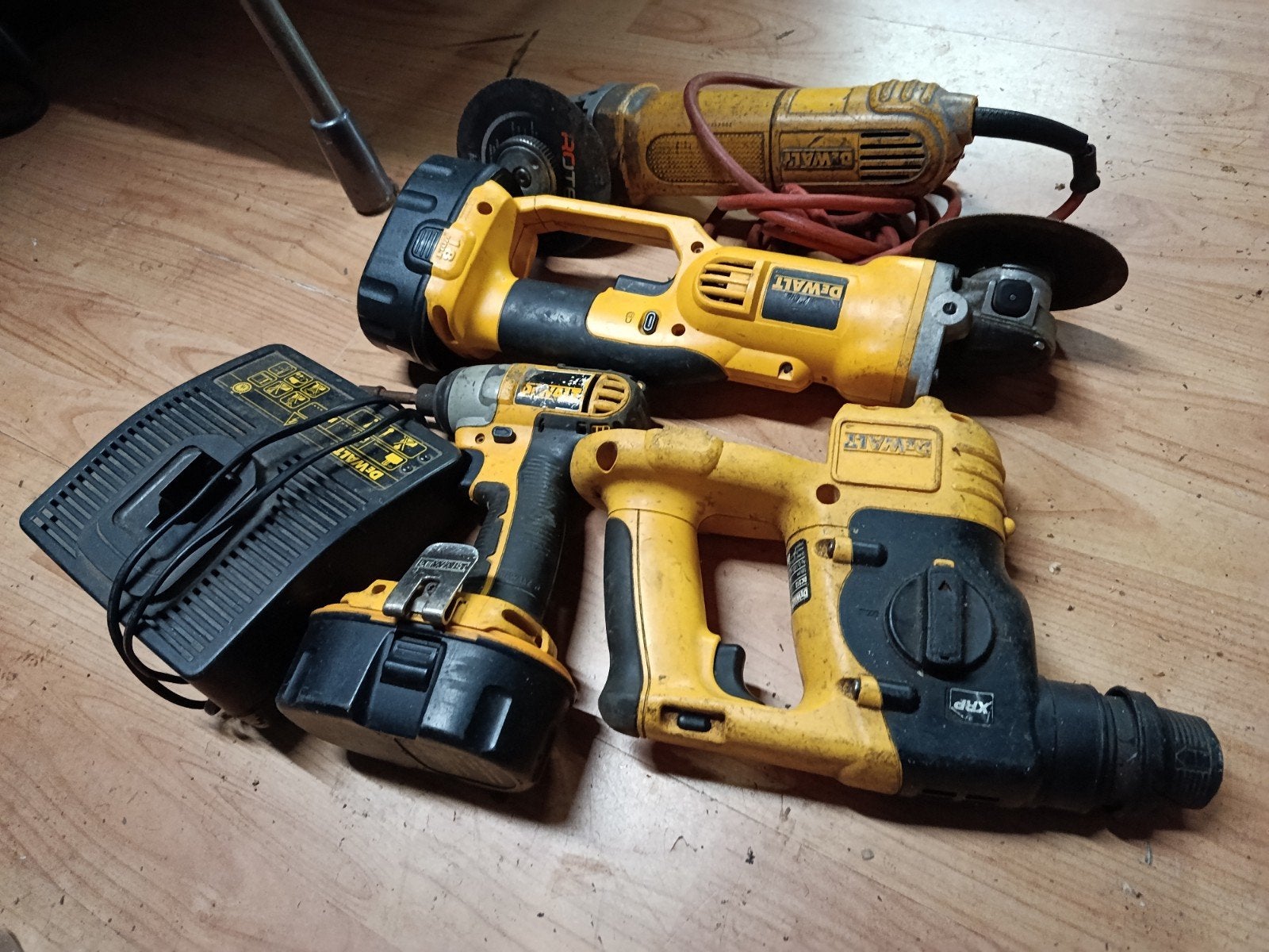 Divers gezelschap DeWalt gereedschap, Ophalen, Gebruikt, Overige typen