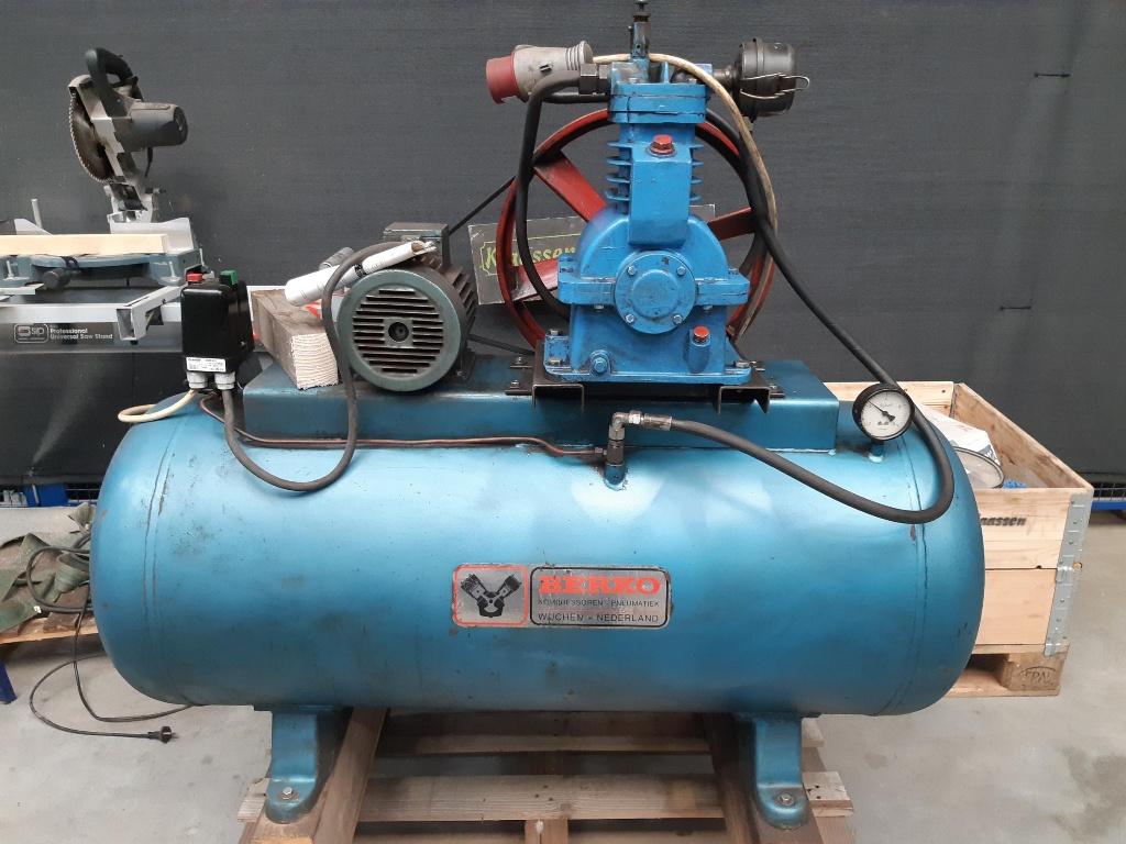 BERKO Compressor, 8 bar, 250L, Doe-het-zelf en Verbouw, Compressors, Ophalen, Gebruikt, 200 tot 400 liter/min, 6 tot 10 bar