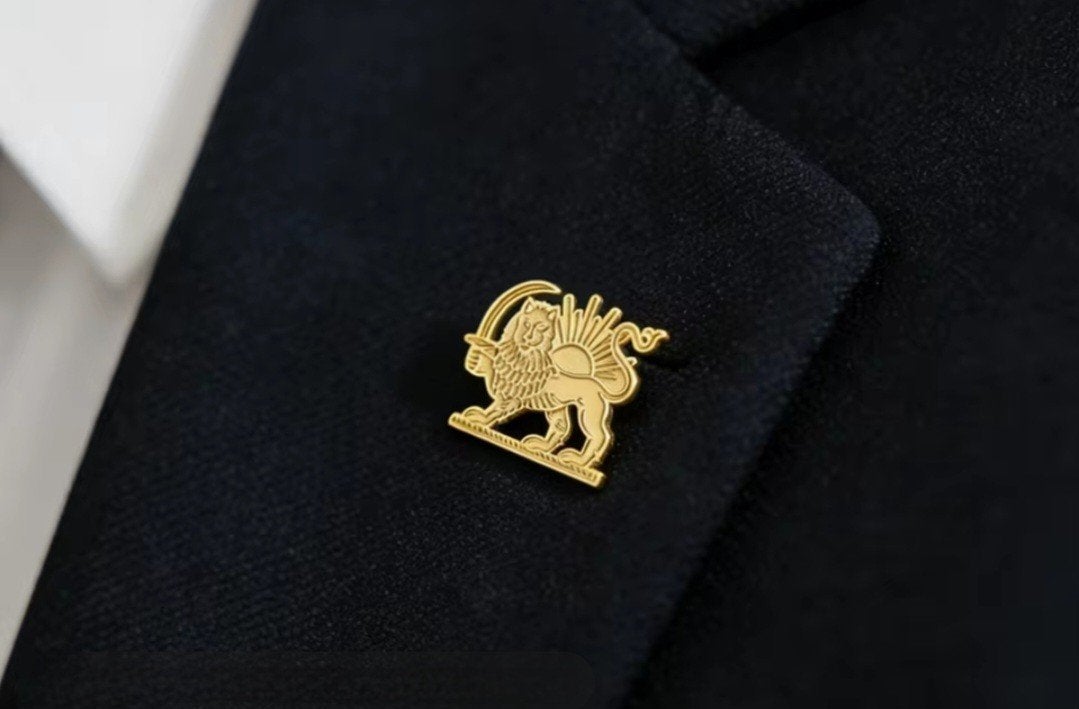 Mooie Shir o Khorshid pin voor kleding, Verzamelen, Speldjes, Pins en Buttons, Ophalen of Verzenden, Nieuw, Overige onderwerpen
