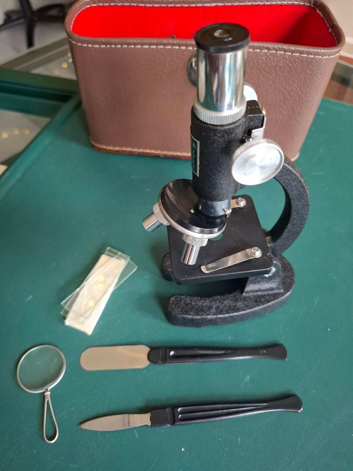 Vintage Emcea microscoop, vergroting 150 - 600 x, Audio, Tv en Foto, Optische apparatuur | Microscopen, Ophalen, Gebruikt, 400x tot 1000x