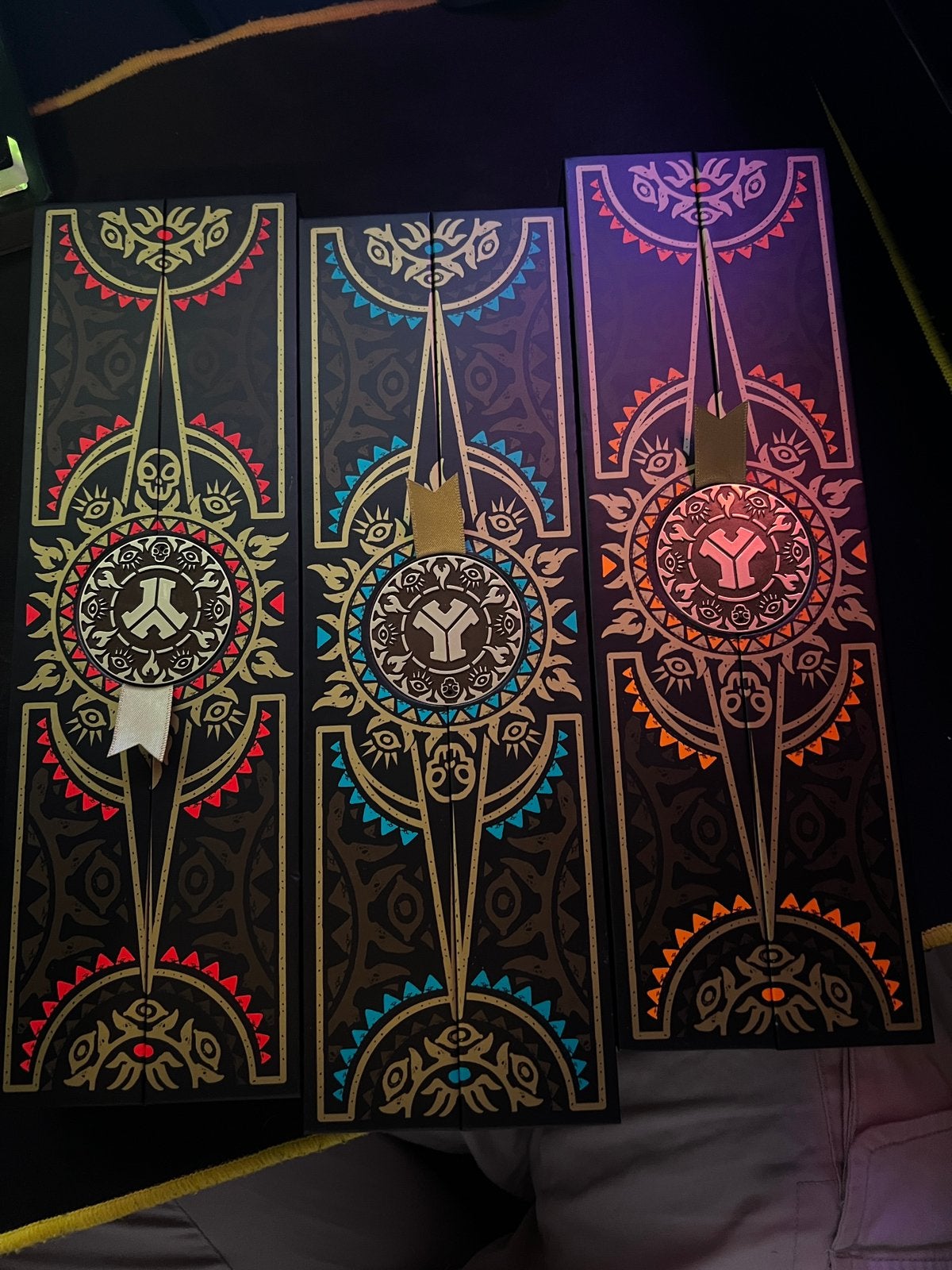 Defqon 1 3 bandjes, ongebruikt, Ophalen of Verzenden, Zo goed als nieuw