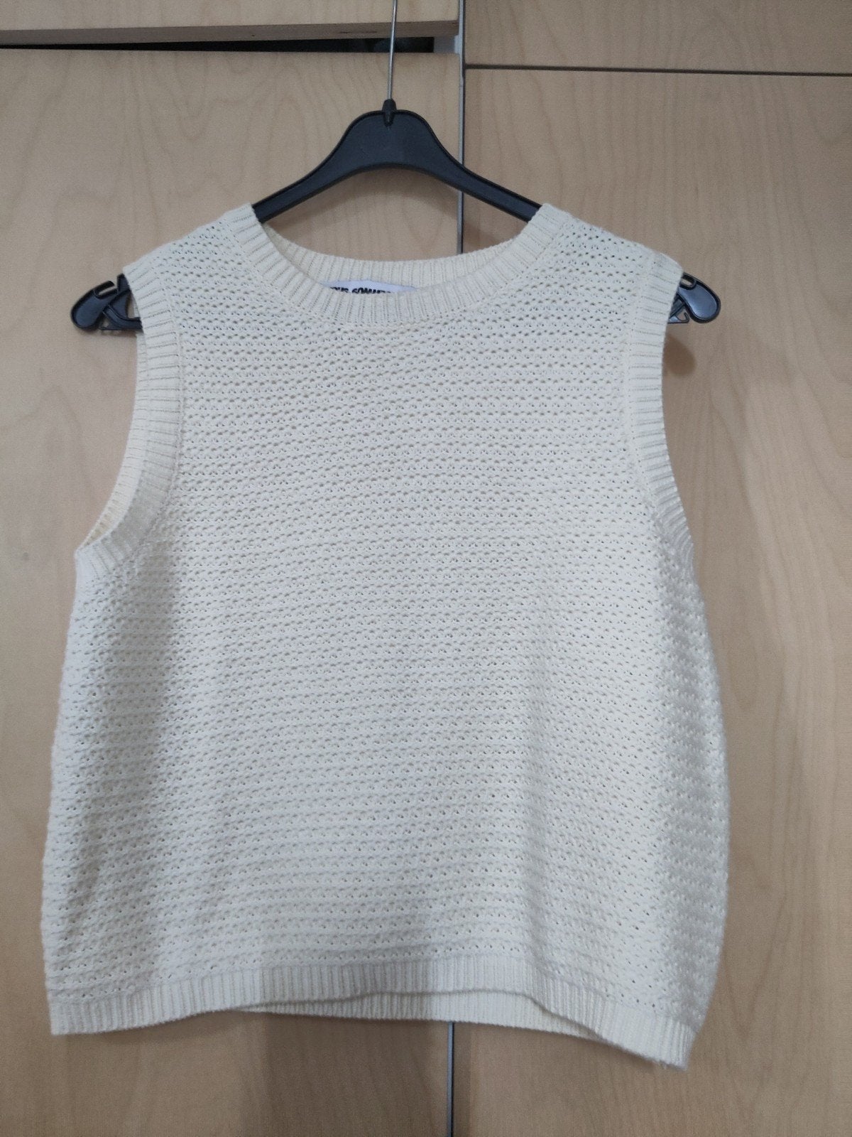 Mouwloze gebreide top van Nous Sommes Labels, maat S, Beige, Ophalen of Verzenden, Zo goed als nieuw, Nous Sommes Labels