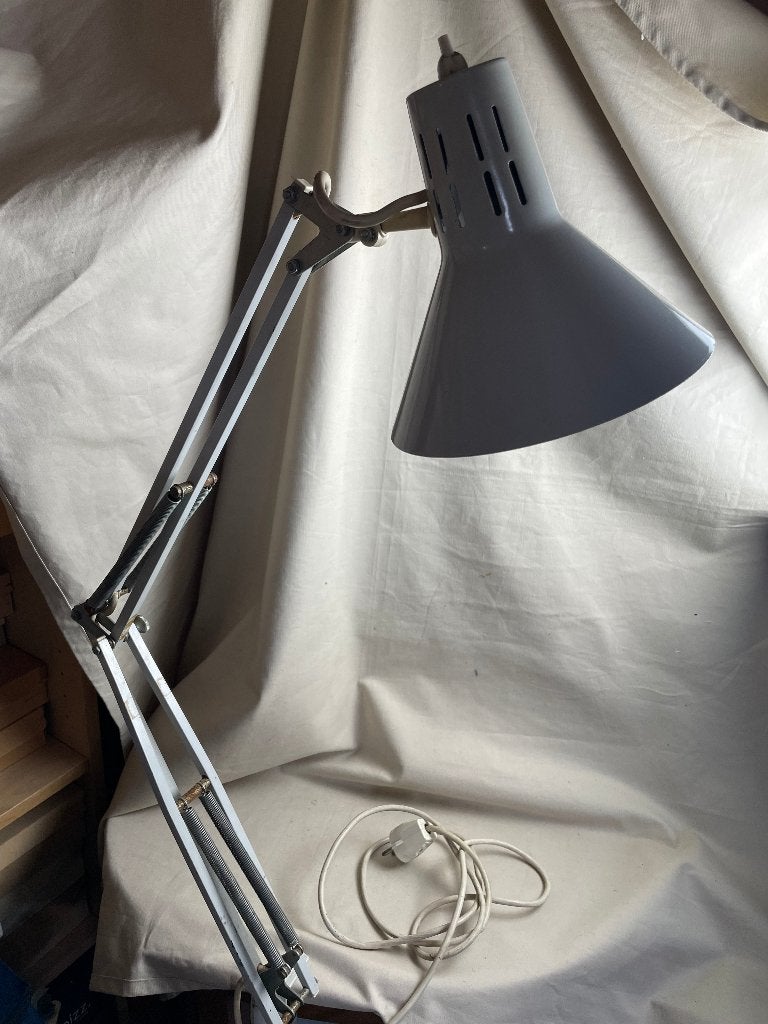 Vintage grijs metalen schaarlamp bureaulamp met tafelklem, Huis en Inrichting, Lampen | Tafellampen, Ophalen of Verzenden, Gebruikt