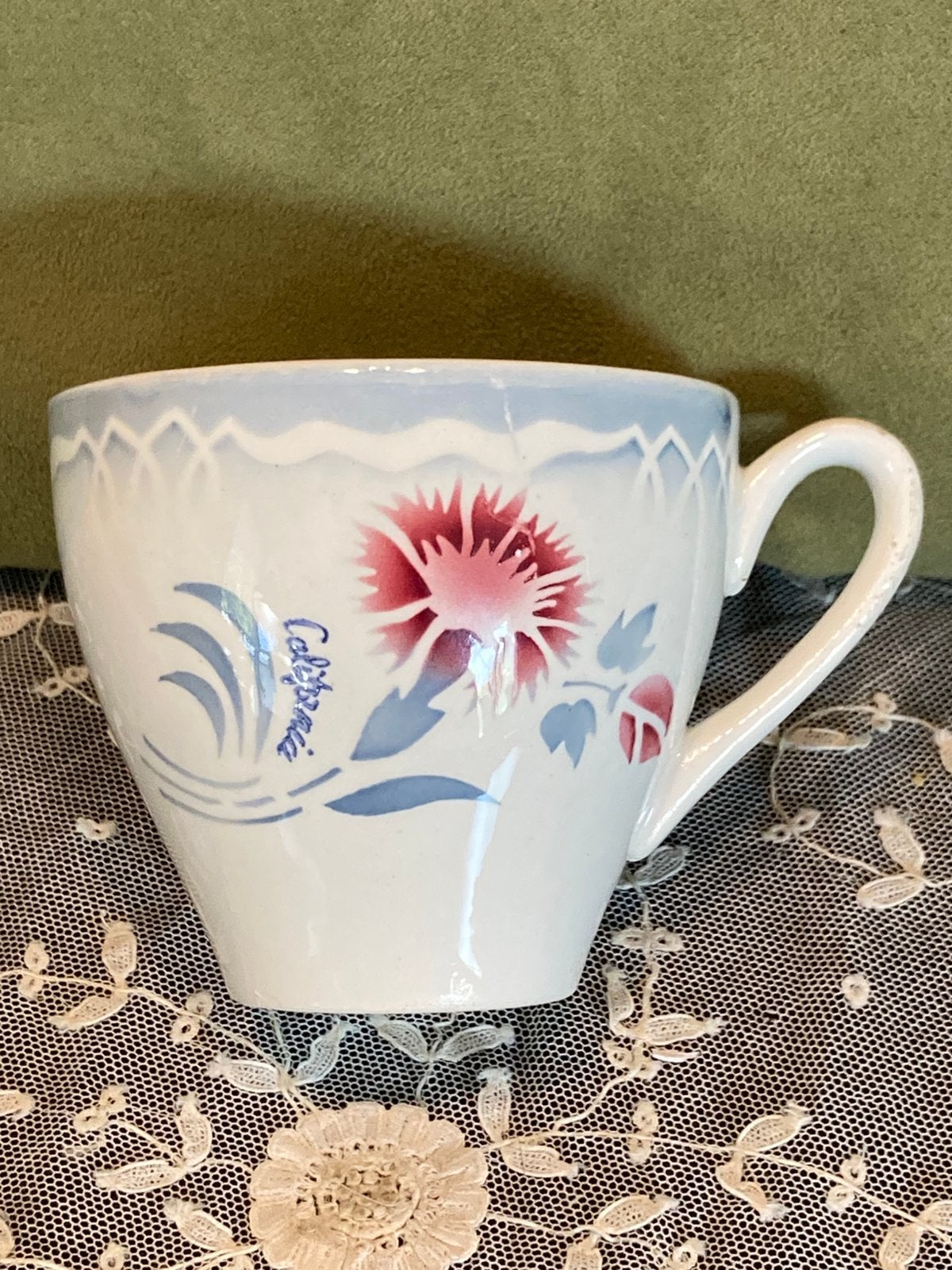Vintage kopje Digoin, California (160625), Huis en Inrichting, Keuken | Servies, Gebruikt, Ophalen of Verzenden, Overige stijlen