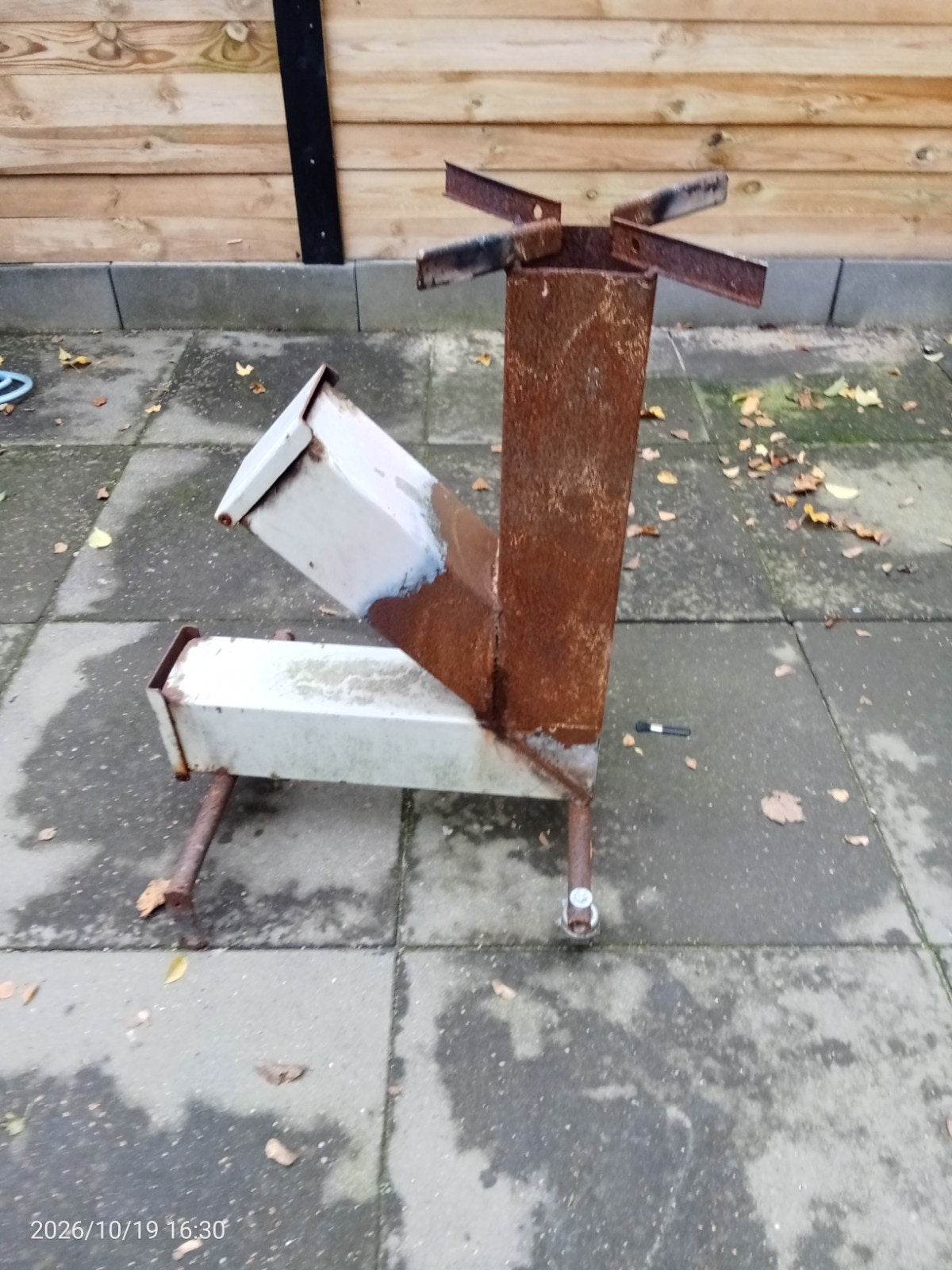 Robuuste Rocket Stove - Ideaal voor buiten koken, Tuin en Terras, Ophalen, Gebruikt, Vuurkorf