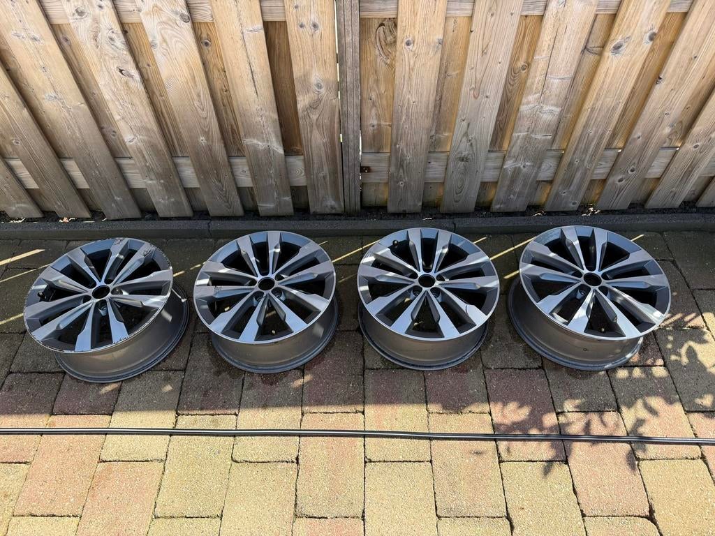 Seat Ibiza originele 17 inch lichtmetalen velgen, Ophalen, Gebruikt, Velg(en), Overige