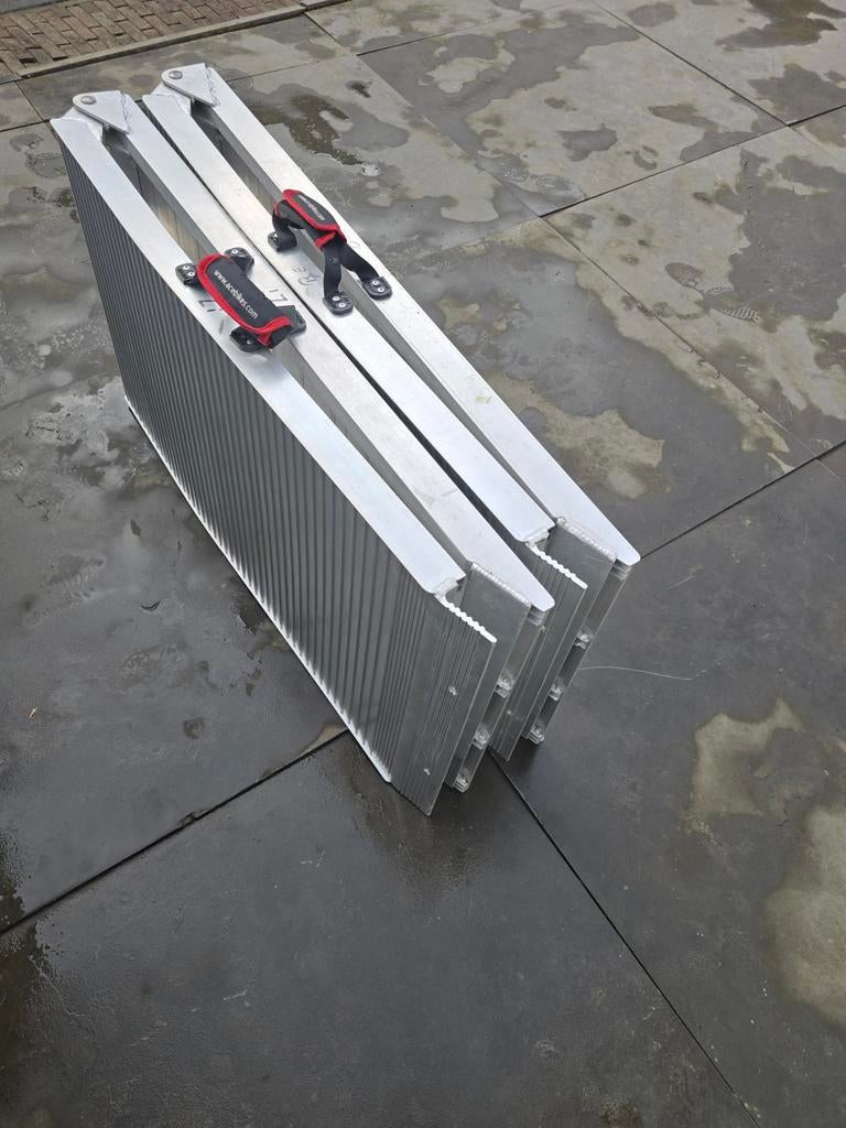 AceBikes Opvouwbare Oprijplaat Heavy Duty Extra Wide 500kg, Ophalen, Gebruikt