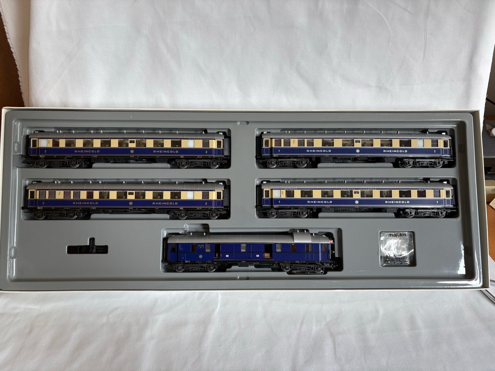 Märklin 4228 Rheingold rijtuigenset - Zo goed als nieuw, Ophalen of Verzenden, Zo goed als nieuw, Wagon, Märklin