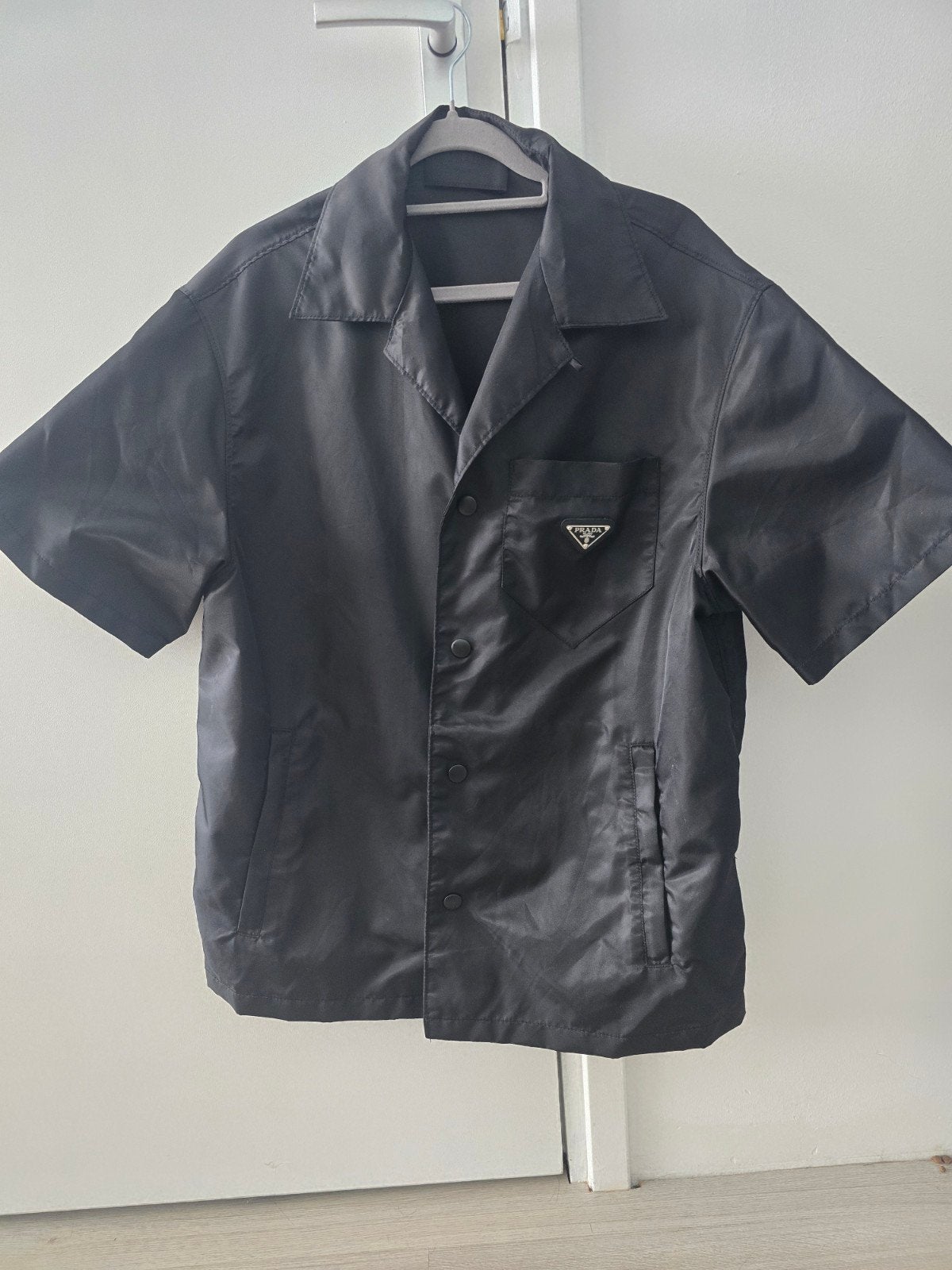 Prada Re-Nylon short-sleeved shirt, Ophalen, Nieuw, Zwart, Prada