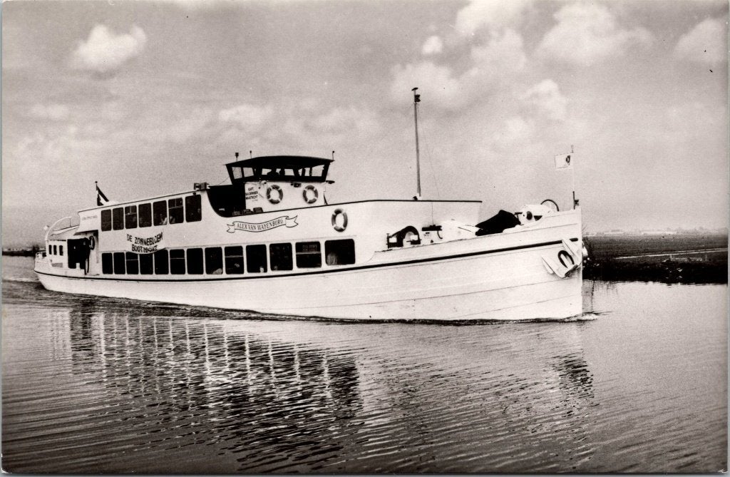 Breda -  4 ansichtkaarten rondvaartboot de zonnebloem ..., Verzenden, 1960 tot 1980, Gelopen, Noord-Brabant