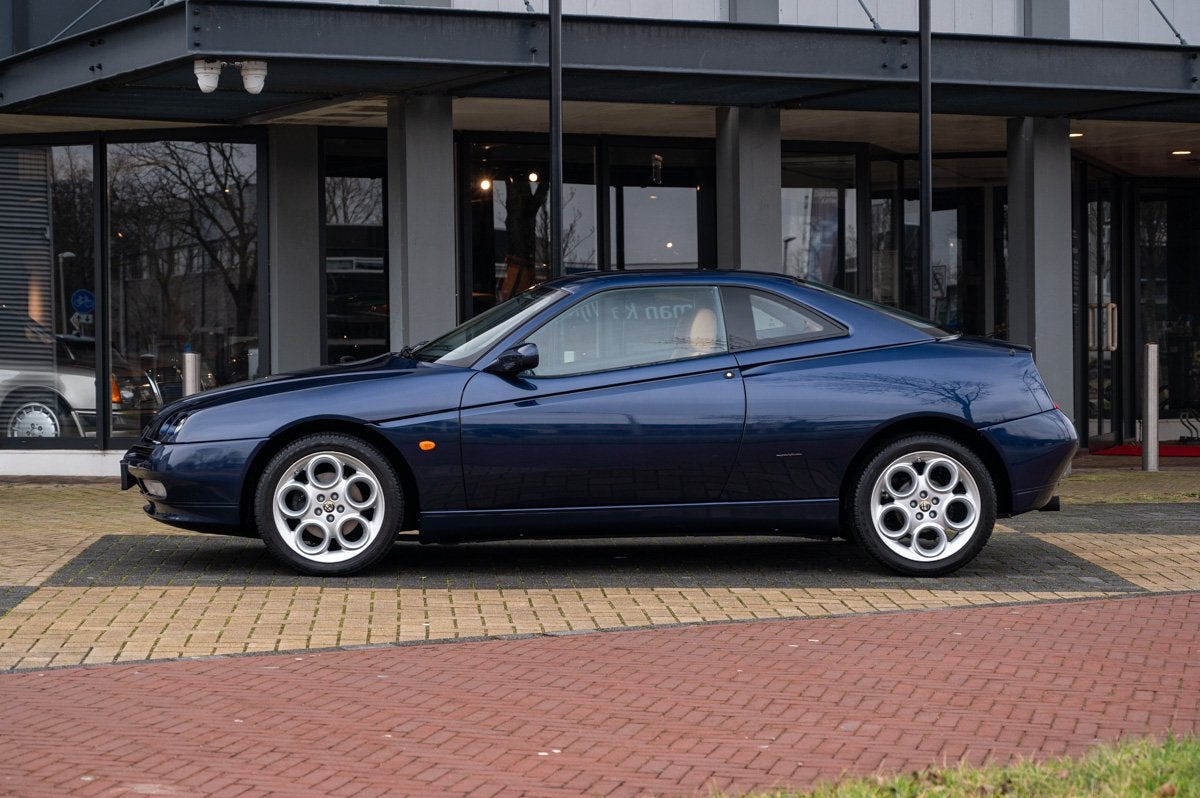 Alfa Romeo GTV 1.8 T.Spark 16V (bj 1999), Auto's, Alfa Romeo, Lederen bekleding, Gebruikt, 4 stoelen, Leder
