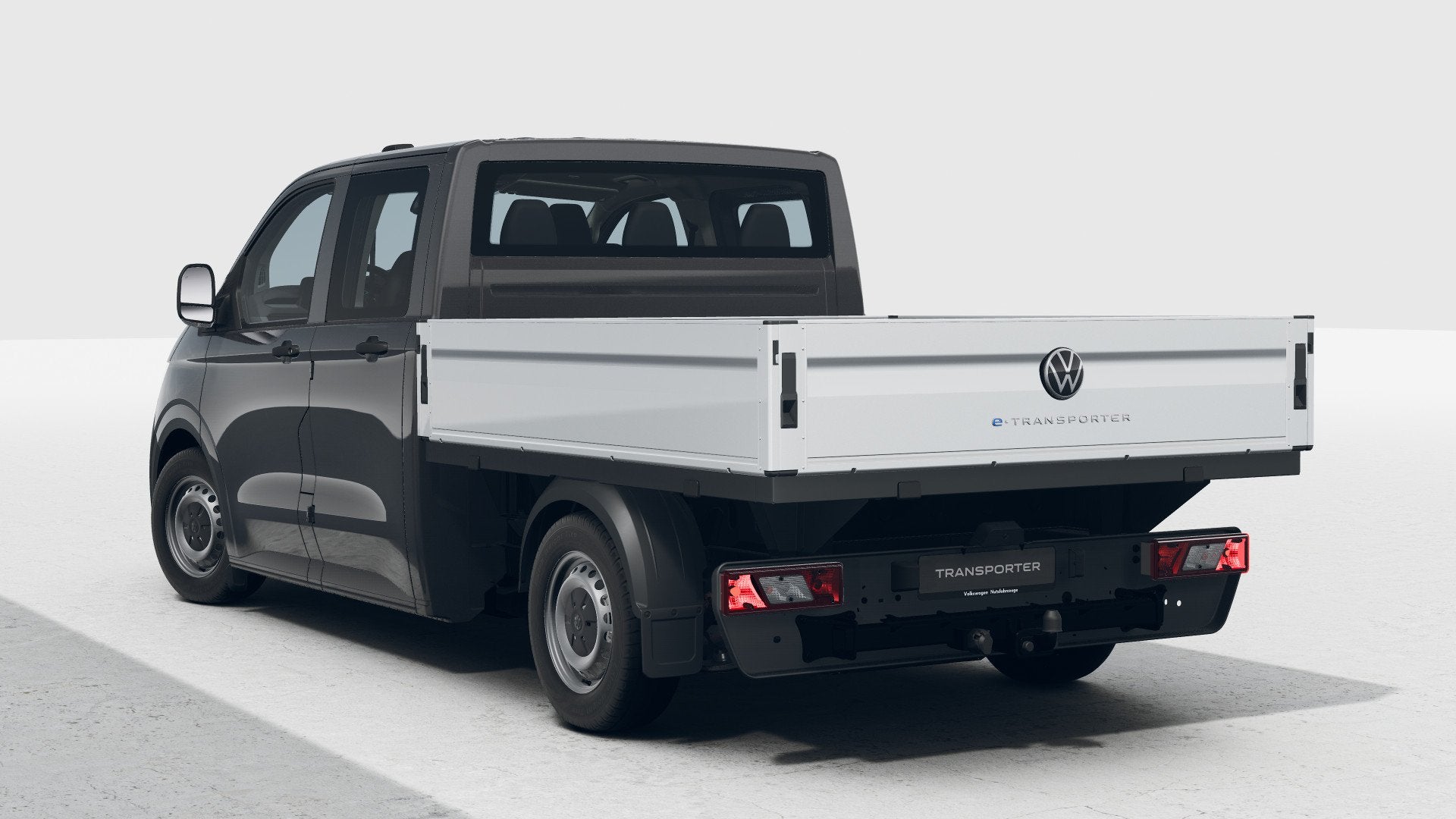 Volkswagen e-Transporter Pick-Up 32 136pk L2H1 100kW 71 kWh, Auto's, Automaat, 12 maanden, Zwart, 2470 kg