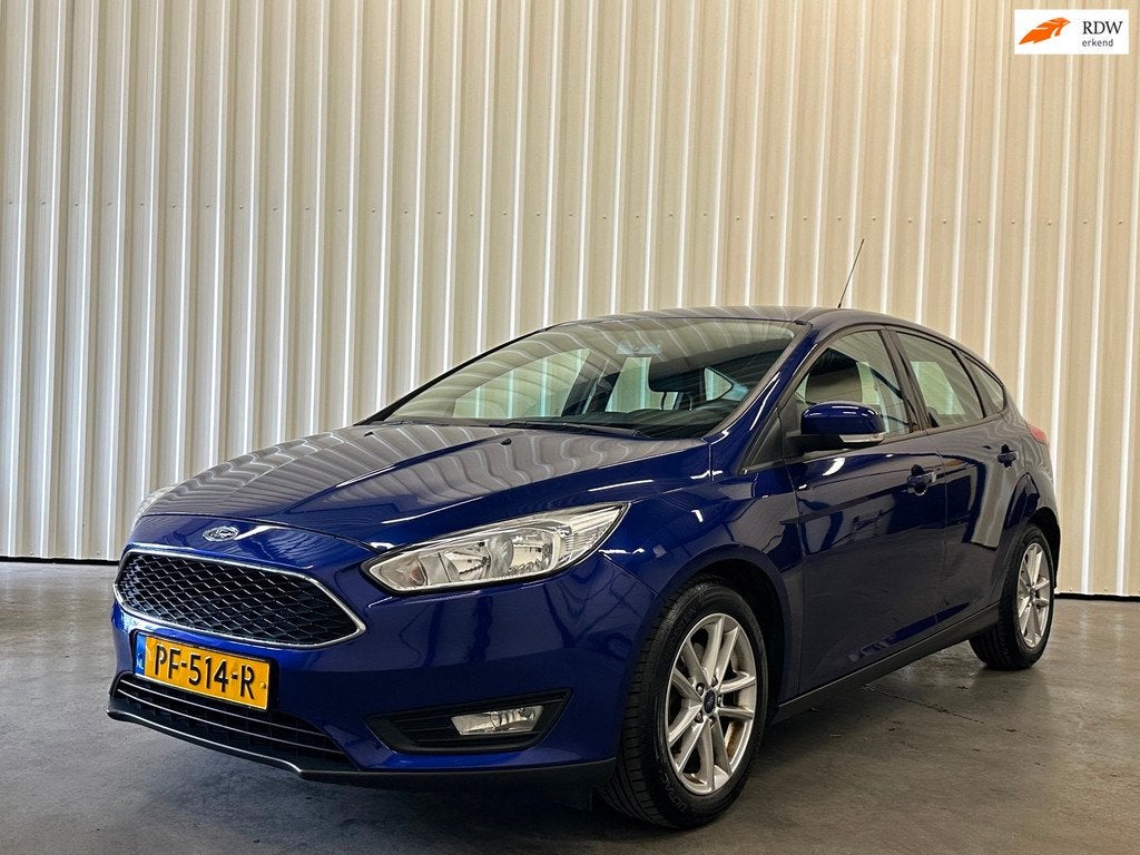 Ford Focus 1.0 Edition distributieriem en koppeling nieuw, Gebruikt, Blauw, Origineel Nederlands, 3 cilinders