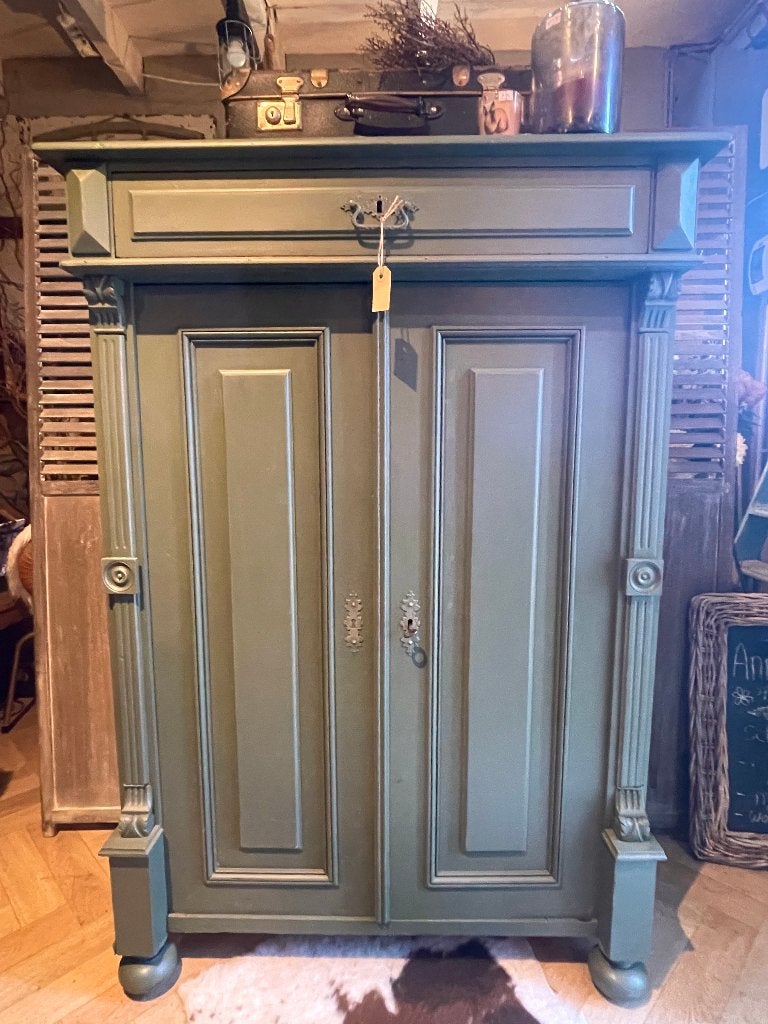 Prachtige olijfgroene meidenkast (Vertico), Huis en Inrichting, Ophalen, Zo goed als nieuw, Minder dan 100 cm, 25 tot 50 cm