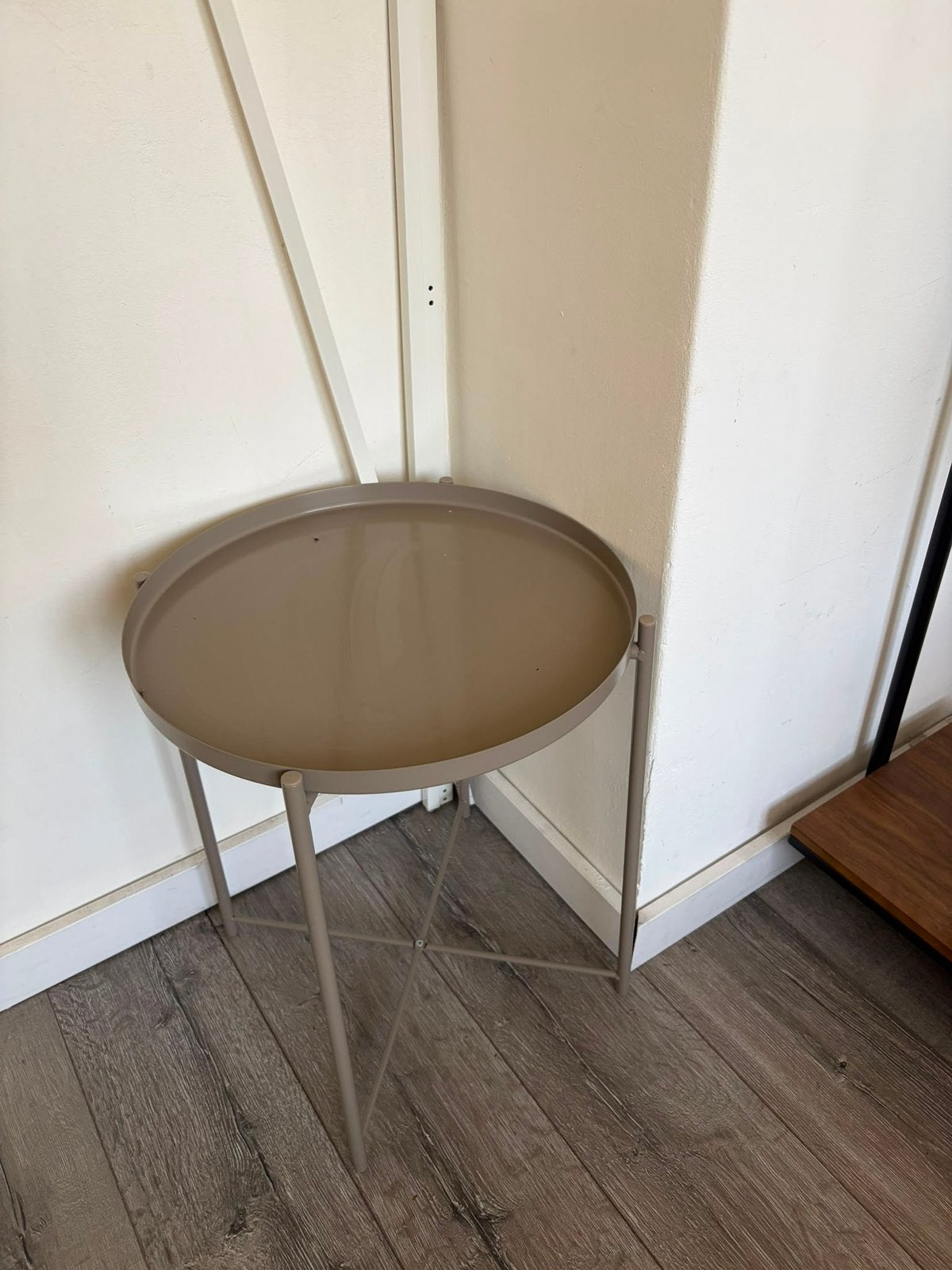 Koffie tafel, Huis en Inrichting, Tafels | Bijzettafels, Minder dan 55 cm, Metaal of Aluminium, Rond, Zo goed als nieuw