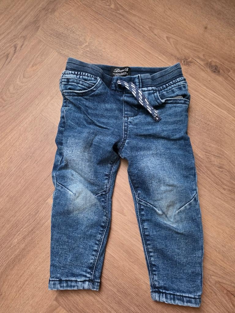 Dikke spijkerstof broek van Primark maat 92, Broek, Gebruikt, Ophalen of Verzenden, Primark