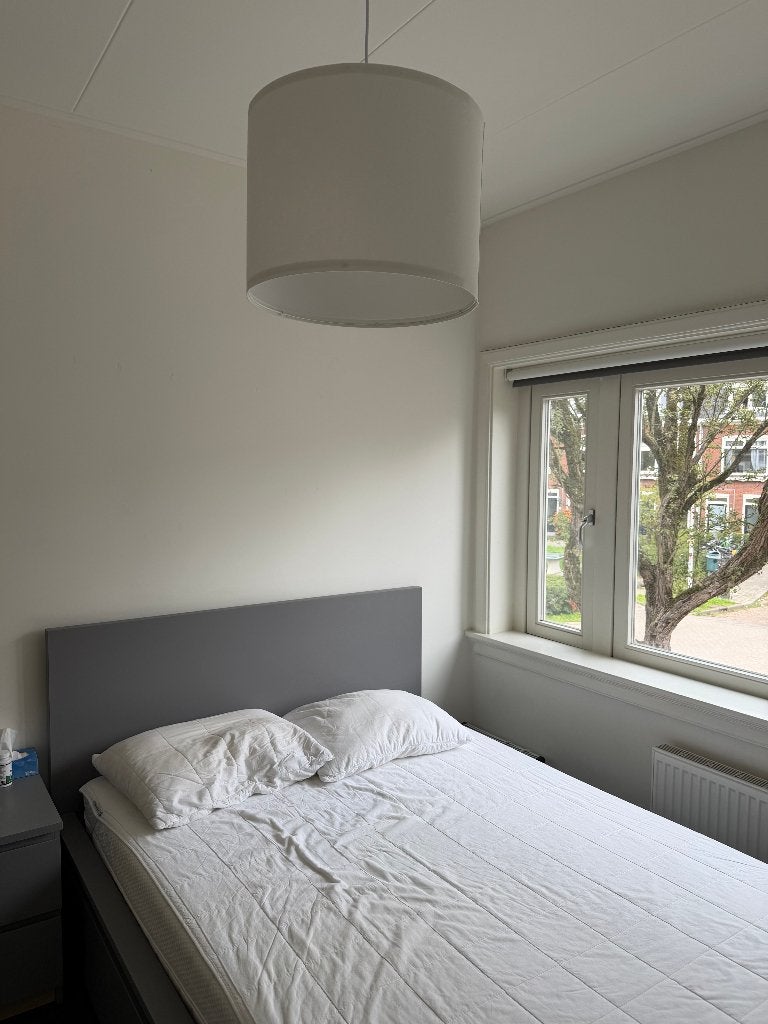 Bed met lades en matras 140x200 - IKEA MALM en ÅKREHAMN, Ophalen, Tweepersoons, 140 cm, Zo goed als nieuw
