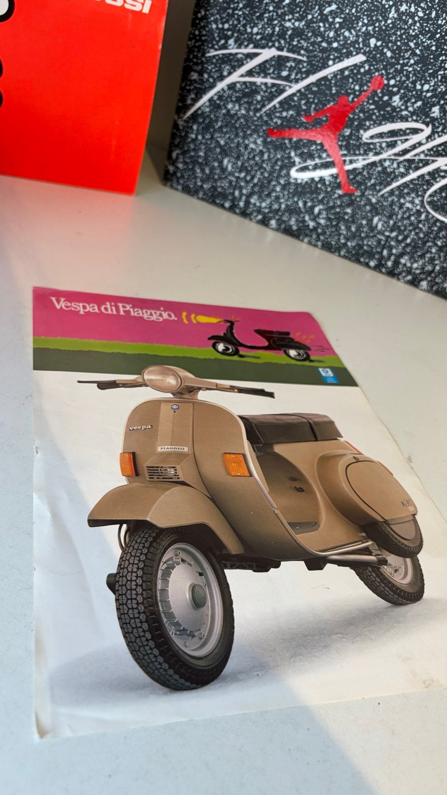 Vespa di Piaggio folder - Vintage Scooter Brochure, Ophalen of Verzenden