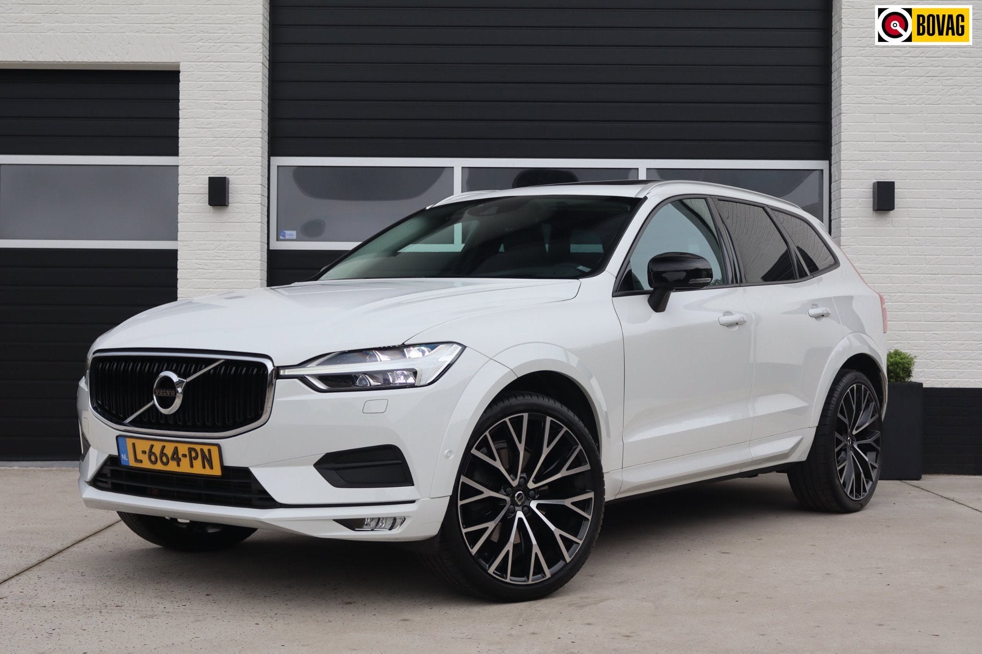 Volvo XC60 2.0 T6 310pk AWD Heico Sport - Panoramadak - 22 i, Auto's, Gebruikt, 4 cilinders, Leder en Stof, Wit