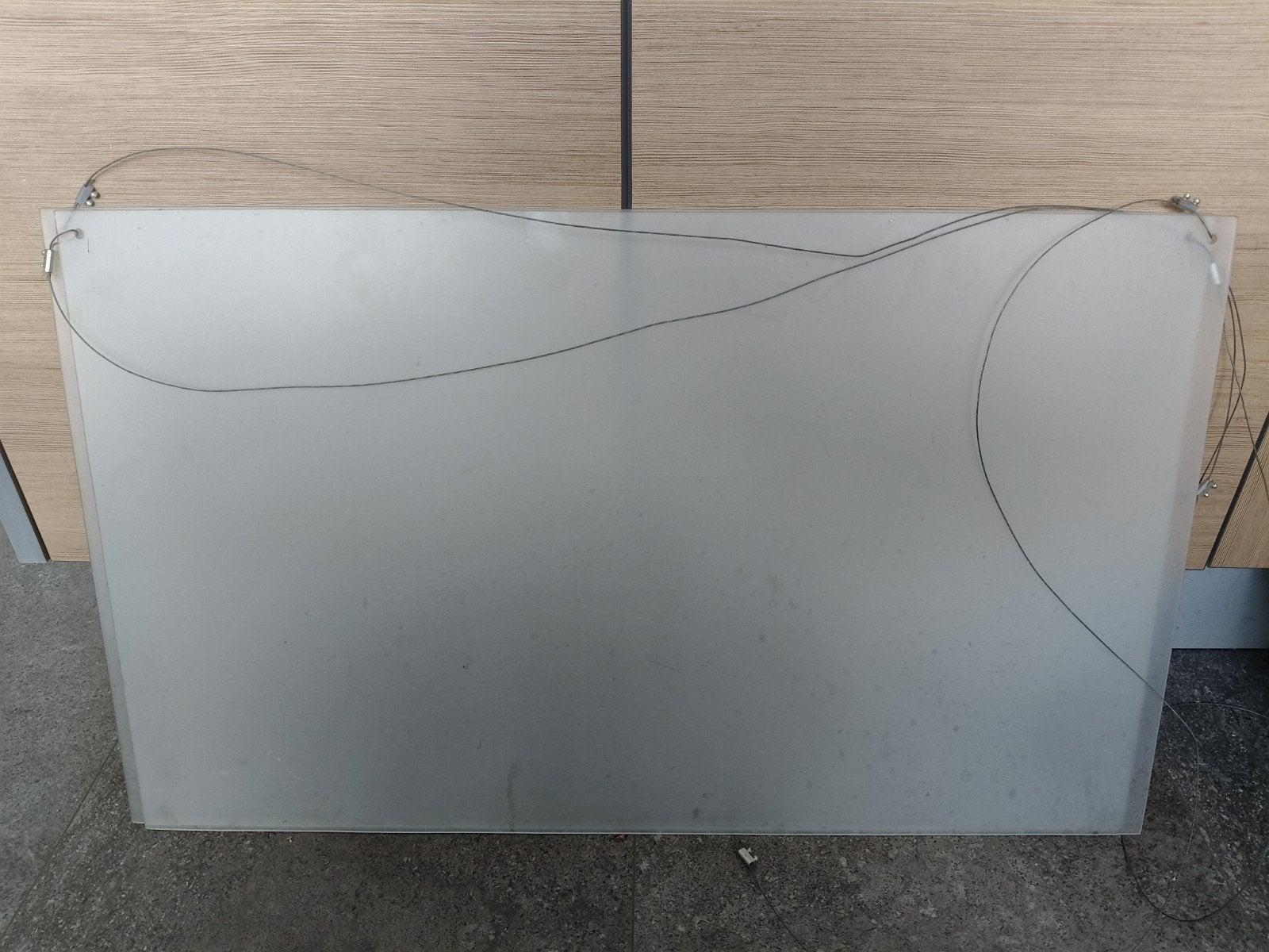 Matglazen platen met staalkabeltjes (80x48cm), Ophalen