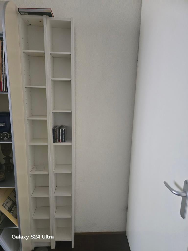 IKEA GNEDBY CD/DVD-rek - Slank en ondiep, Ophalen