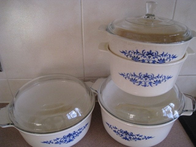 4 vuurvaste potten, wit met glazen deksel, perfektestaat !!, Huis en Inrichting, Keuken | Servies, Ophalen, Aardewerk, Overige stijlen
