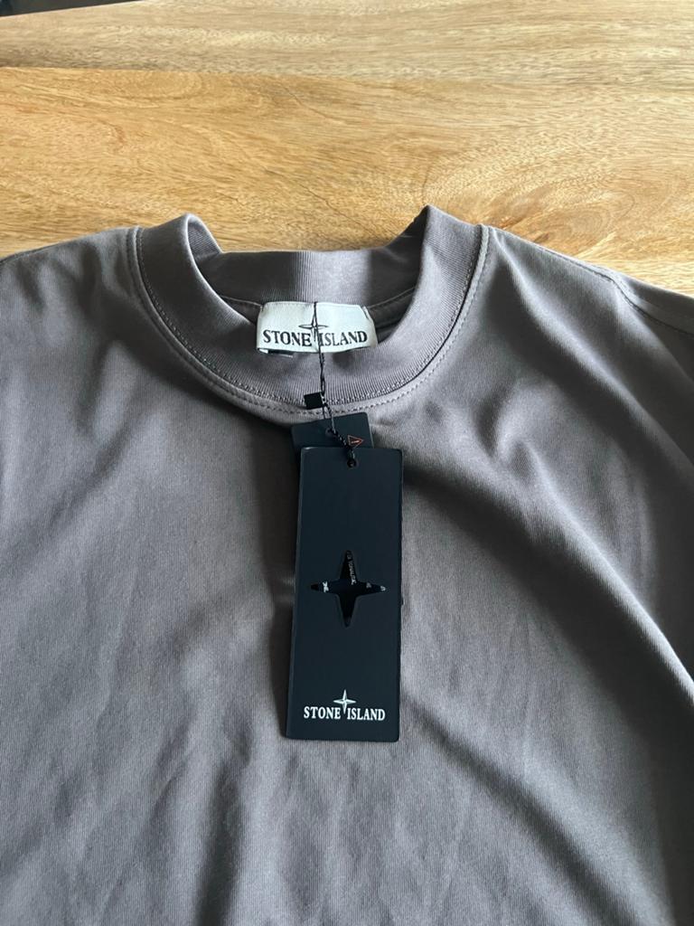 Stone Island T-shirt - Nieuw met labels, Verzenden, Nieuw, Maat 46 (S) of kleiner, Grijs