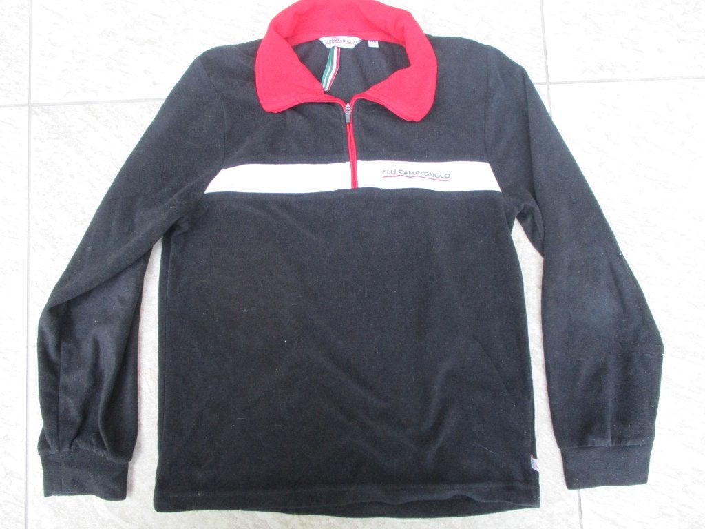 Fleece truitje zwart / rood maat 140 trui, Ophalen of Verzenden, Zo goed als nieuw, Jongen, Trui of Vest