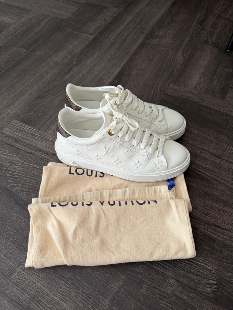 Louis Vuitton Sneakers - Maat 40 - Wit, Ophalen, Zo goed als nieuw, Wit, Sneakers of Gympen