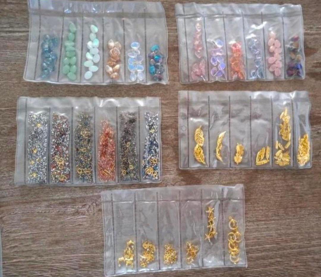 Nagelversiering stenen nagels knutselen, Overige kleuren, Nieuw, Ophalen of Verzenden, Handen en Nagels