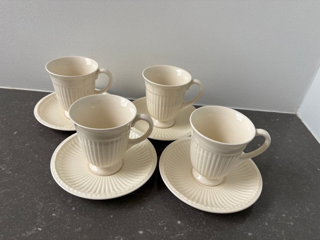 Wedgwood Edme bekers inclusief schoteltje, Huis en Inrichting, Keuken | Servies, Ophalen, Klassiek, Zo goed als nieuw, Kop(pen) en/of Schotel(s)