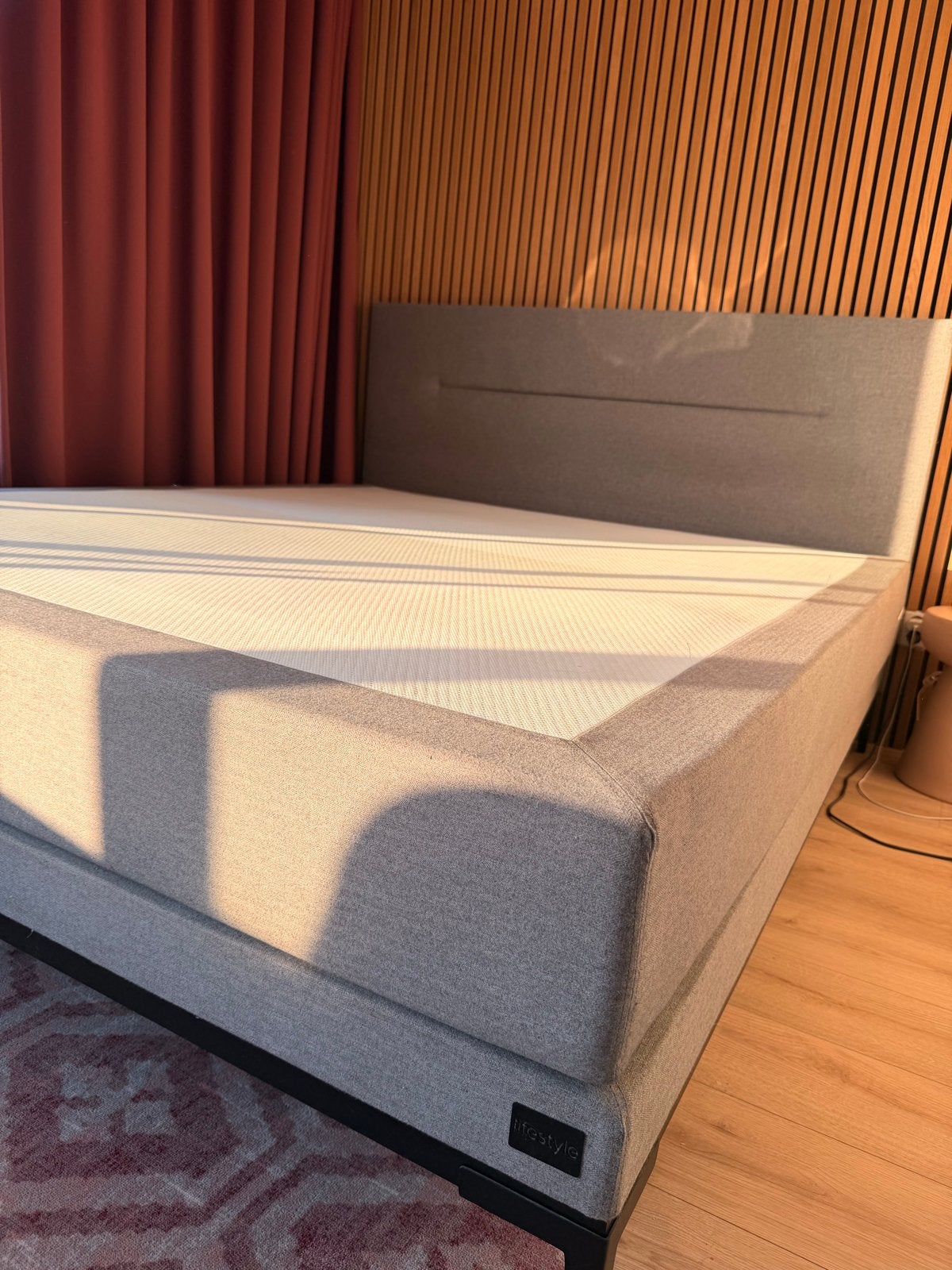 Vt wonen boxspring met hoofdbord grijs (180 bij 210), Ophalen, Gebruikt, 210 cm, Tweepersoons