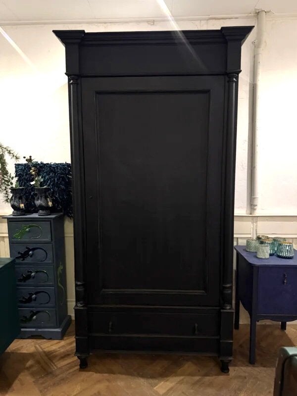Antieke garderobekast, vintage kast, oude ééndeurskast VdlM, 100 tot 150 cm, 200 cm of meer, Eikenhout, Antiek, vintage, hangkast, halkast, demontabel, zwart