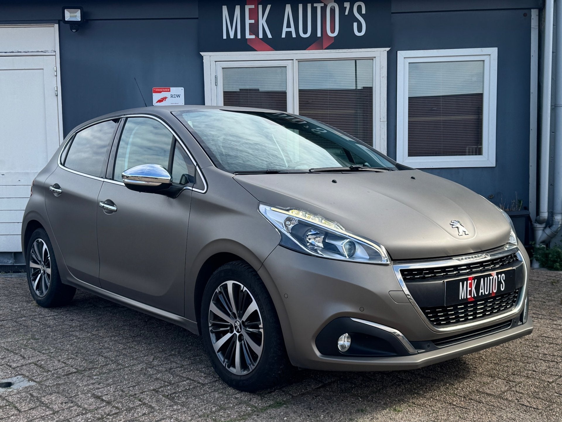 Foto 7 van Peugeot 208 1.2 PureTech Allure|Carplay|Navi|Cruise|Climate|
