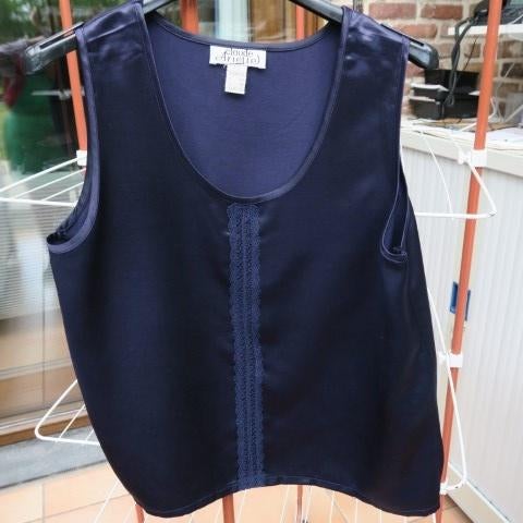 Topje donkerblauw (kant in midden) Claude Arielle mt 42, Kleding | Dames, Blauw, Maat 42/44 (L), Ophalen of Verzenden, Zo goed als nieuw