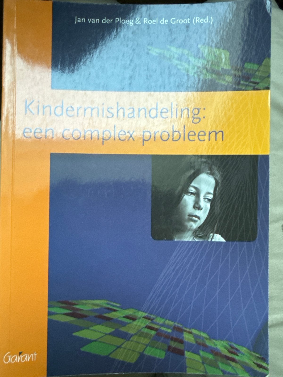 Kindermishandeling: een complex probleem - Jan van der Ploeg, Ophalen of Verzenden, Gamma, Zo goed als nieuw, HBO