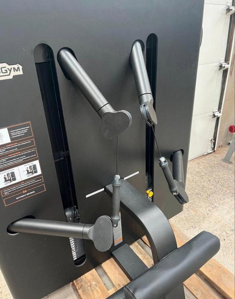 Technogym Kinesis Low Row / Butterfly Reverse / Rear Delts, Ophalen, Benen, Gebruikt, -