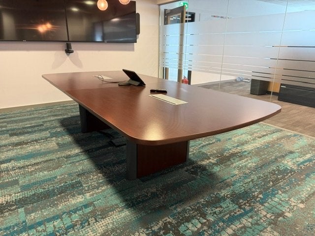 Tafel/vergadertafel met stopcontact 303x136xH74 cm, 1 st, Gebruikt, 100 tot 150 cm, 200 cm of meer, Ophalen of Verzenden