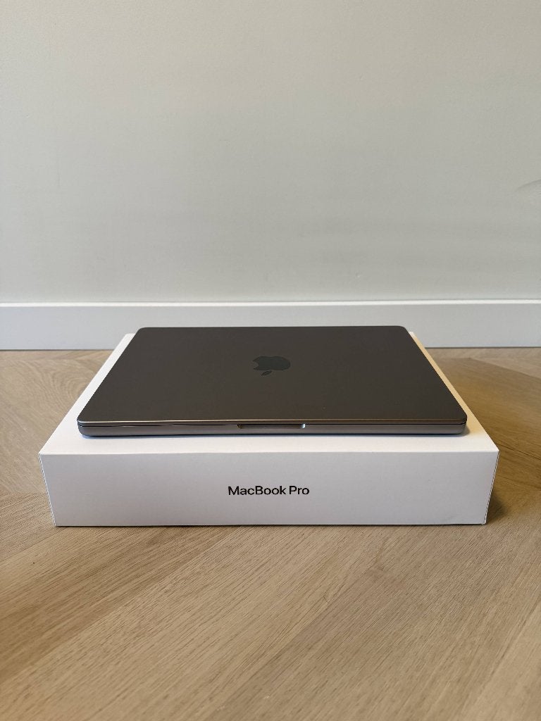 M1 MacBook Pro 14-inch (2021) / 16 GB RAM / 1 TB SSD, Computers en Software, MacBook Pro, 1 TB of meer, Qwerty, Overige groottes