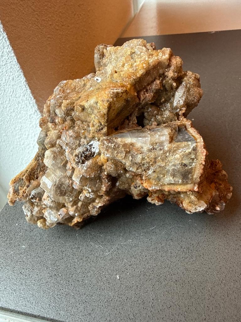Calciet & Hematoïde Kwarts Cluster - Unieke Kristalformatie, Ophalen of Verzenden, Mineraal