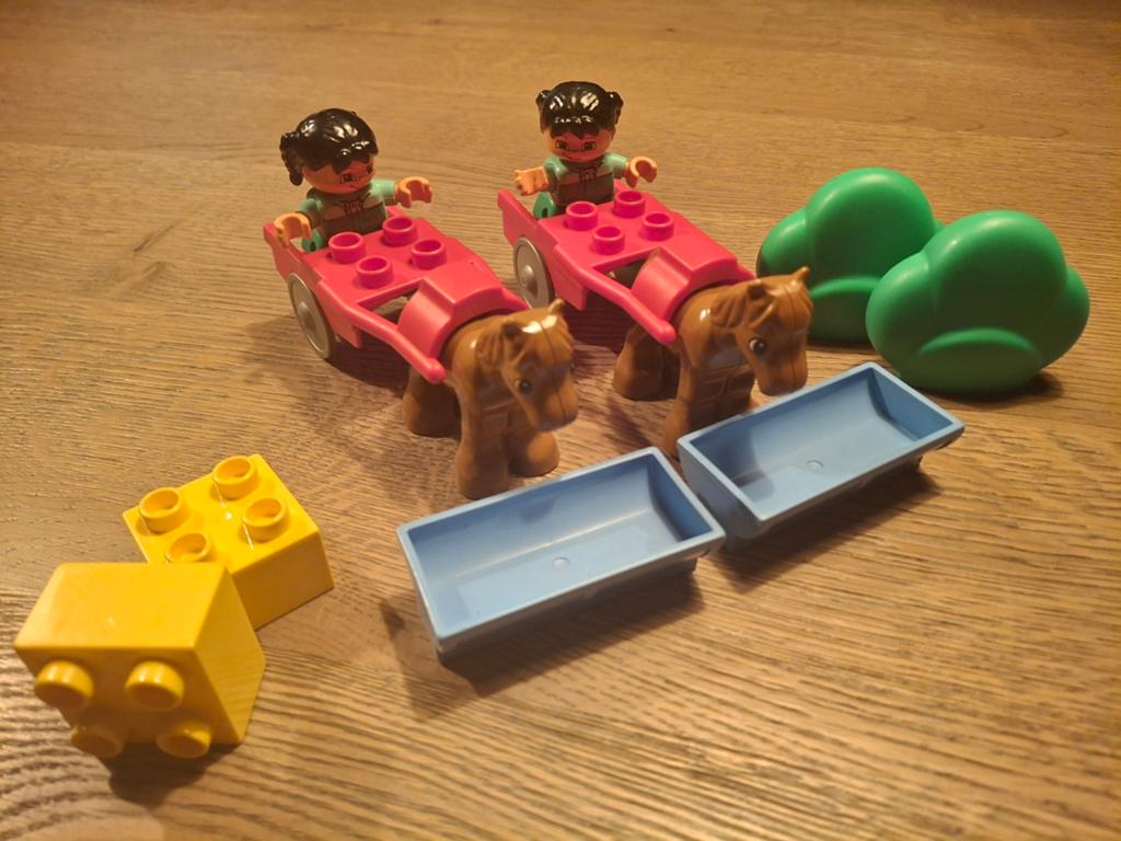 Lego Duplo 2x complete set meisje met paard., Ophalen of Verzenden, Zo goed als nieuw
