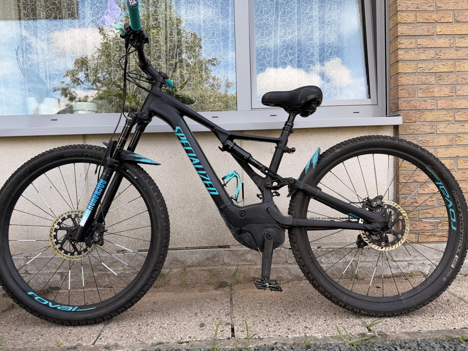 Specialized Turbo Levo Comp carbon E-MTB - Zo goed als nieuw, Zo goed als nieuw, 59 cm of meer, 50 km per accu of meer, Ophalen