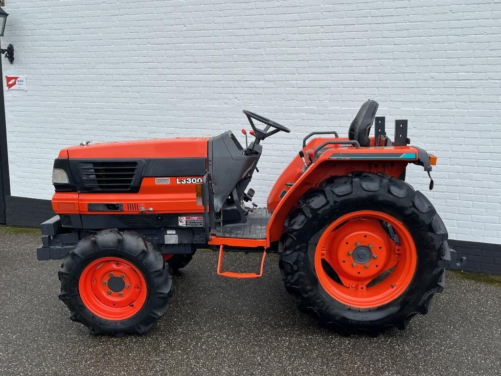 Kubota tractor L3300  36PK, Gebruikt, 2500 tot 5000, Tot 80 Pk, Ophalen